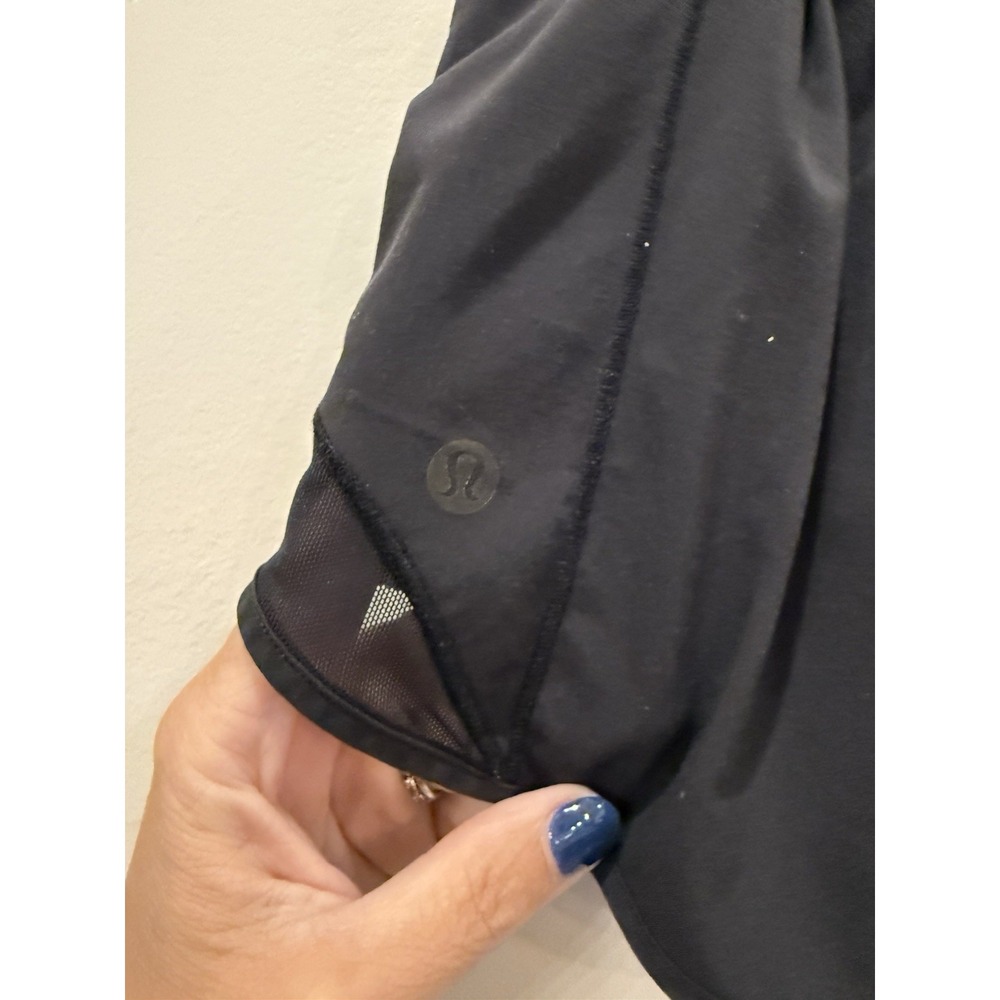 Lululemon Hotty Hot Short II *2.5" Black Women's Size 4 - Picture 8 of 9